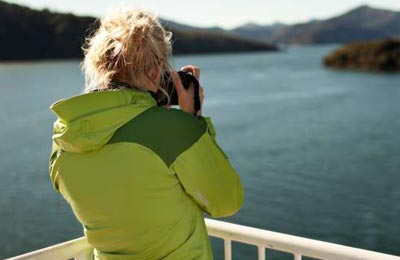 Genießen Sie die Reise mit Bluebridge Fähren